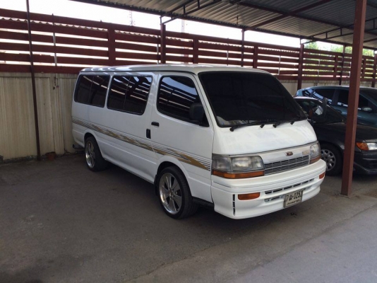 ฝากขายรถตู้โตโยต้าหัวจรวด สีขาวมุกใหม่ๆ เครื่องดีเซล2500 พวงมาลัยพาวเวอร์ ฝากขายรถตู้โตโยต้าหัวจรวด สีขาวมุกใหม่ๆ เครื่องดีเซล2500 พวงมาลัยพาวเวอร์