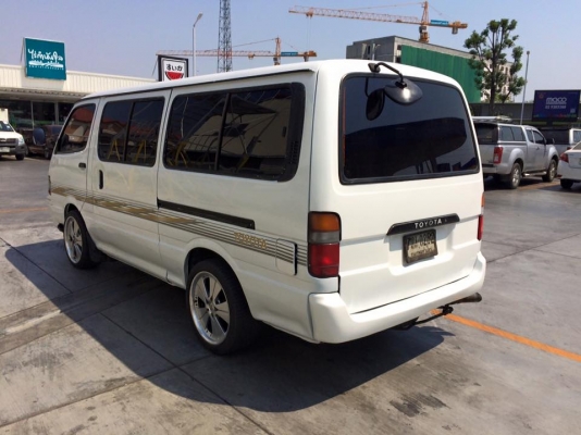 ฝากขายรถตู้โตโยต้าหัวจรวด สีขาวมุกใหม่ๆ เครื่องดีเซล2500 พวงมาลัยพาวเวอร์ ฝากขายรถตู้โตโยต้าหัวจรวด สีขาวมุกใหม่ๆ เครื่องดีเซล2500 พวงมาลัยพาวเวอร์