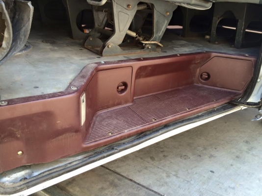 ฝากขายรถตู้โตโยต้าหัวจรวด สีขาวมุกใหม่ๆ เครื่องดีเซล2500 พวงมาลัยพาวเวอร์ ฝากขายรถตู้โตโยต้าหัวจรวด สีขาวมุกใหม่ๆ เครื่องดีเซล2500 พวงมาลัยพาวเวอร์