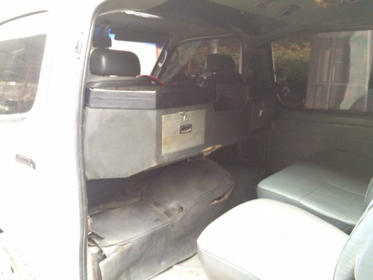 ฝากขายรถตู้โตโยต้าหัวจรวด สีขาวมุกใหม่ๆ เครื่องดีเซล2500 พวงมาลัยพาวเวอร์ ฝากขายรถตู้โตโยต้าหัวจรวด สีขาวมุกใหม่ๆ เครื่องดีเซล2500 พวงมาลัยพาวเวอร์