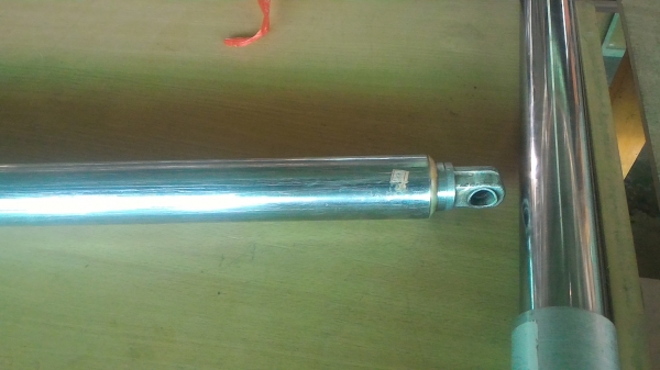 ชุดแกนเลื่อนปรับระดับด้วยระบบไฟฟ้า ใช้มอเตอร์เกียร์ DC ขนาด 12 V.เป็นต้นกำลังหมุนขับ