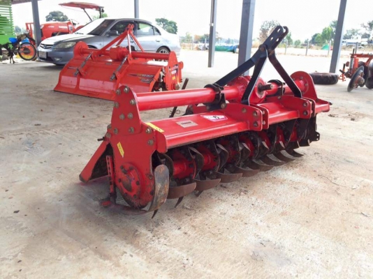 ขายโรตารี่ YANMAR 1.6 พร้อมยอยใช้งานได้ปีเดียว ใบเต็ม ทุกอย่างเดิมรับรองไม่ผิดหวัง ขายโรตารี่ YANMAR 1.6 พร้อมยอยใช้งานได้ปีเดียว ใบเต็ม ทุกอย่างเดิมรับรองไม่ผิดหวัง