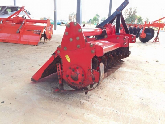 ขายโรตารี่ YANMAR 1.6 พร้อมยอยใช้งานได้ปีเดียว ใบเต็ม ทุกอย่างเดิมรับรองไม่ผิดหวัง ขายโรตารี่ YANMAR 1.6 พร้อมยอยใช้งานได้ปีเดียว ใบเต็ม ทุกอย่างเดิมรับรองไม่ผิดหวัง