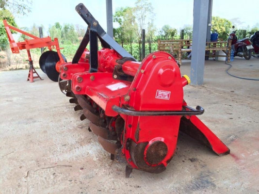 ขายโรตารี่ YANMAR 1.6  พร้อมยอยใช้งานได้ปีเดียว ใบเต็ม ทุกอย่างเดิมรับรองไม่ผิดหวัง