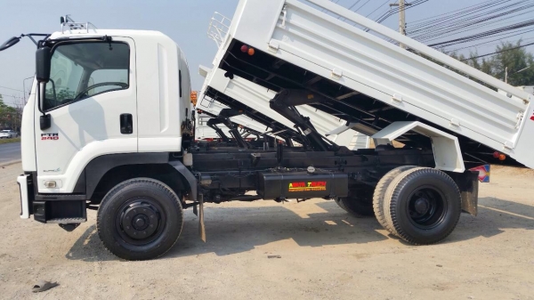 ขายรถบรรทุกหกล้อดัมพ์ ISUZU FTR34JLH เครื่อง 240 แรง ปี 53 ไมล์ 165,xxx ทะเบียนพร้อม ขายรถบรรทุกหกล้อดัมพ์ ISUZU FTR34JLH เครื่อง 240 แรง ปี 53 ไมล์ 165,xxx ทะเบียนพร้อม