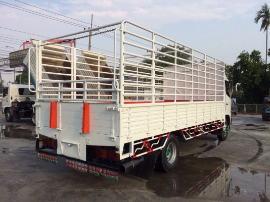 ขายรถบรรทุกหกล้อ Hino เครื่อง 150 แรง ปี 52 กระบะไม่ดัมพ์ช่วงยาว 5.50 เมตร ไมล์ 16x,xxx ทะเบียนพร้อม