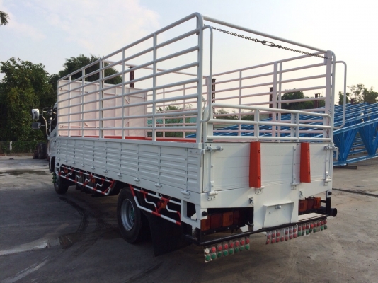 ขายรถบรรทุกหกล้อ Hino เครื่อง 150 แรง ปี 52 กระบะไม่ดัมพ์ช่วงยาว 5.50 เมตร ไมล์ 16x,xxx ทะเบียนพร้อม