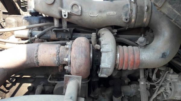 ขาย หัวลาก NISSAN UD เครื่อง PE6-T 290 แรงม้า พร้อมหาง 3 คาน ยาว 12 เมตร เล่มทะเบียนครบพร้อมโอน