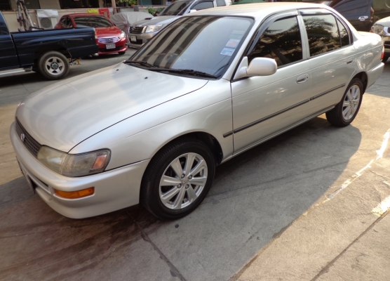 ขายด่วนครับปี1995 TOYOTA COROLLA 1.3 GLi โฉม สามห่วงเกียร์ธรรมดาพร้อมใช้งาน