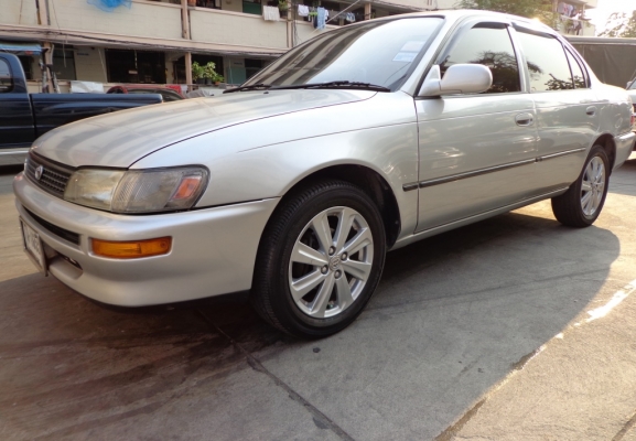 ขายด่วนครับปี1995 TOYOTA COROLLA 1.3 GLi โฉม สามห่วงเกียร์ธรรมดาพร้อมใช้งาน