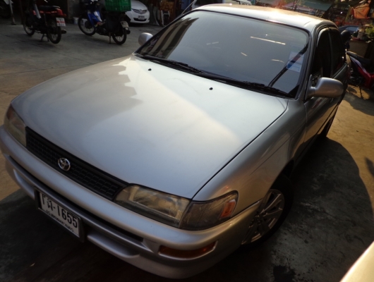 ขายด่วนครับปี1995 TOYOTA COROLLA 1.3 GLi โฉม สามห่วงเกียร์ธรรมดาพร้อมใช้งาน