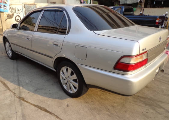 ขายด่วนครับปี1995 TOYOTA COROLLA 1.3 GLi โฉม สามห่วงเกียร์ธรรมดาพร้อมใช้งาน