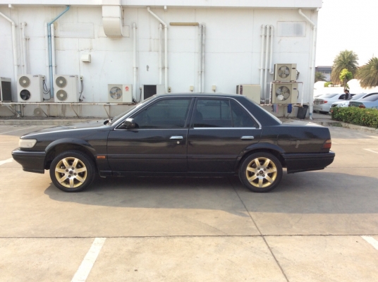 ขายรถ นิสสัน บลูเบิดร์ U12 ปี91 เครื่องสามห่วง 4A 1.6 หัวฉีด เกียร์ธรรมดา ติดแก๊สLPG เพาเวอร์ กระจกไฟฟ้า เซ็นทรัลล๊อค ดิสก์เบรค 4ล้อ ภายในสวยเดิมๆแอร์เย็น ระบบไฟใช้ได้หมด ตัวถังเดิมๆไม่มีชน สียังเงามีร่อนนิดหน่อย แม็กขอบ 15" รถขับดีครับ พร้อมใช้งานคร