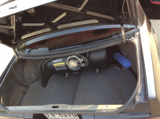 ขายรถ นิสสัน บลูเบิดร์ U12 ปี91 เครื่องสามห่วง 4A 1.6 หัวฉีด เกียร์ธรรมดา ติดแก๊สLPG เพาเวอร์ กระจกไฟฟ้า เซ็นทรัลล๊อค ดิสก์เบรค 4ล้อ ภายในสวยเดิมๆแอร์เย็น ระบบไฟใช้ได้หมด ตัวถังเดิมๆไม่มีชน สียังเงามีร่อนนิดหน่อย แม็กขอบ 15" รถขับดีครับ พร้อมใช้งานคร