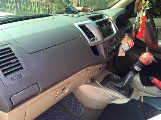 ขายคับ ToYoTA VIGo Champ 2.5E SMART CAB ดีเซล สีดำ ปี2012