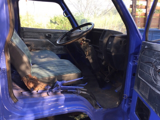 ขาย 6 ล้อดั้มเล็ก ISUZU เครื่อง 4BE1 110 แรงม้า คัสซีสวยตลอดเส้น พวงมาลัยพาวเวอร์ ทะเบียนพร้อมโอน ขาย 6 ล้อดั้มเล็ก ISUZU เครื่อง 4BE1 110 แรงม้า คัสซีสวยตลอดเส้น พวงมาลัยพาวเวอร์ ทะเบียนพร้อมโอน