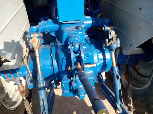 รถสวยมาแล้วคับ ฟอร์ด 6610  / 2  เพลา   คานหน้าคาราโด  พร้อมใช้งาน   เอกสารอินวอยร์