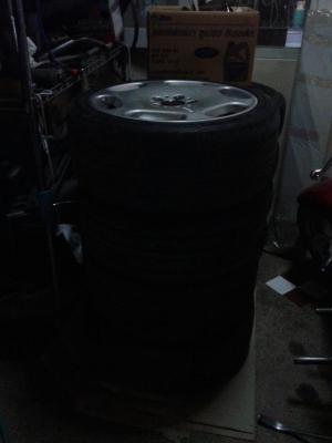 ขาย MAG CARLSSON แท้ขอบ18 พร้อมยาง 235/40/18 15000 บาท