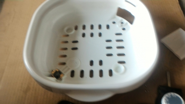 กะทะไฟฟ้ารูปทรงสี่เหลี่ยม จากญี่ปุ่น ยี่ห้อ HITACHI ตัวกะทะเคลื่อบอย่างดีแข็งแรงกว่ากะทะทั่วไป