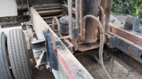 ISUZU NPR 115 HP 4BD1 หกล้อดั๊มพ์ กระบะดั๊มพ์ 5 ตันความยาว 3.60 เมตรสวยสภาพดีพร้อมบรรทุกพร้อมใช้งานได้เลย เครื่องยนต์เดิมๆแน่นดี เกียร์ร็อก ภายในเก๋งคอนโซลภายในครบพร้อม พวงมาลัยเพาเวอร์ เบรคลม ช่วงล่างใหญ่คัชซีสวยเดิม ติด F หน้าหลัง 6 น็อต ยาง 8.25 ขอบ 16