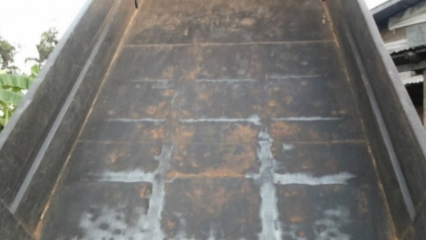 ISUZU NPR 115 HP 4BD1 หกล้อดั๊มพ์ กระบะดั๊มพ์ 5 ตันความยาว 3.60 เมตรสวยสภาพดีพร้อมบรรทุกพร้อมใช้งานได้เลย เครื่องยนต์เดิมๆแน่นดี เกียร์ร็อก ภายในเก๋งคอนโซลภายในครบพร้อม พวงมาลัยเพาเวอร์ เบรคลม ช่วงล่างใหญ่คัชซีสวยเดิม ติด F หน้าหลัง 6 น็อต ยาง 8.25 ขอบ 16