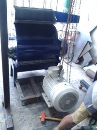 ขายเครื่องบดพลาสติกขนาด 20-30-40 แรงม้า ราคา 90,000-110,000 บาท สนใจติดต่อ 0837148357 , 0827886234 ขายเครื่องบดพลาสติกขนาด 20-30-40 แรงม้า ราคา 90,000-110,000 บาท สนใจติดต่อ 0837148357 , 0827886234