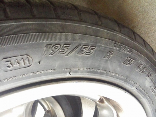 แม็ก 15 พร้อมยาง 4 รู 100 และ 114 ราคา 4900 แม็ก 15 พร้อมยาง 4 รู 100 และ 114 ราคา 4900