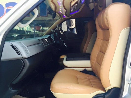 โทร 0922726669 ตันหยงเบสท์รถตู้ฝั่งธน COMMUTER ปี 2014  3,000cc ดีเซลล์ แต่งวีไอพี เบาะหนัง 4 แถว ราคา 1,079,000 บาท