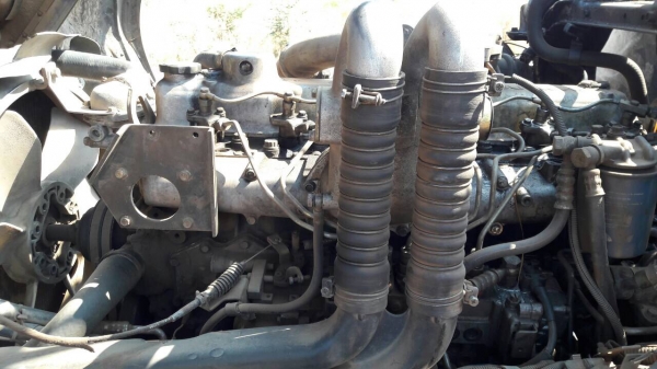 ขายด่วนรถหัวลากหลงM6เครือง260แรงปี48รถสวยขายหัวตัวเดียว