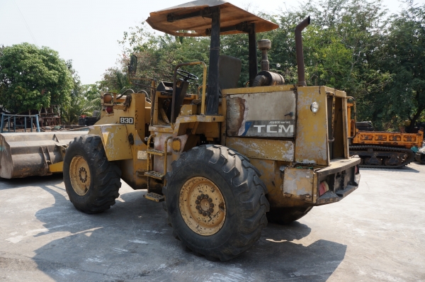 ขายรถตัก TCM 830  ต่อแขนแล้ว พร้อมใช้งาน