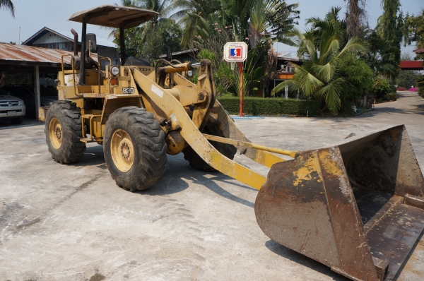 ขายรถตัก TCM 830  ต่อแขนแล้ว พร้อมใช้งาน