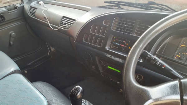 ขาย ISUZU FVM 32N2 230 แรงม้า กระบะล่อง ปี47