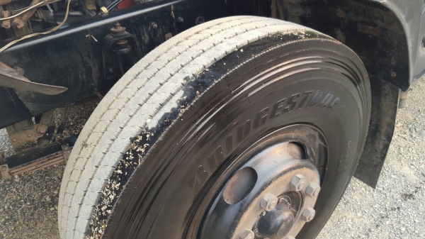 ขาย ISUZU FVM 32N2 230 แรงม้า กระบะล่อง ปี47