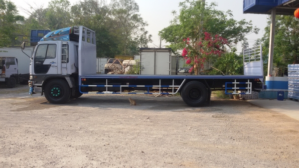 ขายรถ 6 ล้อใหญ่ HINO สิงไฮเทคFF1J. 210แรงม้า สภาพสวยเดิม  เครื่องดี คัชชีสวย ยาว 7.20รถห้างแท้  พร้อมใช้งานเลยครับ ม