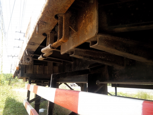 ขายหางพื้นเรียบสามมิตร 3 เพลาปี 2545 ราคา 350000