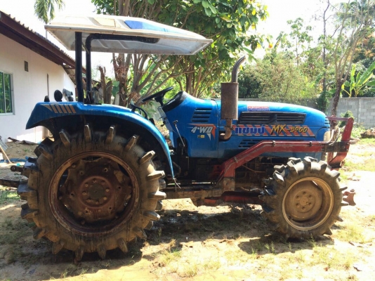 ขายรถไถแชมป์ MX 5900 สภาพดีเดิมๆพร้อมใช้งาน อุปกรณ์ครบ 2 ชิ้นมีพร้อมดันหน้า ผานพรวน