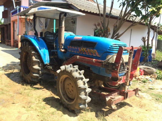 ขายรถไถแชมป์ MX 5900 สภาพดีเดิมๆพร้อมใช้งาน อุปกรณ์ครบ 2 ชิ้นมีพร้อมดันหน้า ผานพรวน