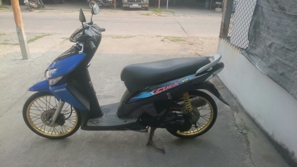 click เครื่องดีเยี่ยม พร้อมใช้งาน