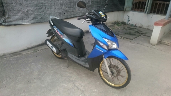 click เครื่องดีเยี่ยม พร้อมใช้งาน