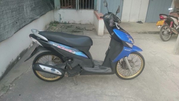 click เครื่องดีเยี่ยม พร้อมใช้งาน