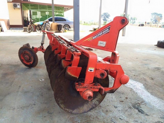 ขายผานตราช้าง DH226E เฮฟวี่พลัส สภาพเดิมใบเต็ม ลูกปืนแน่น. ไม่ผิดหวัง  สนใจ 084-5486359 สุชาติ