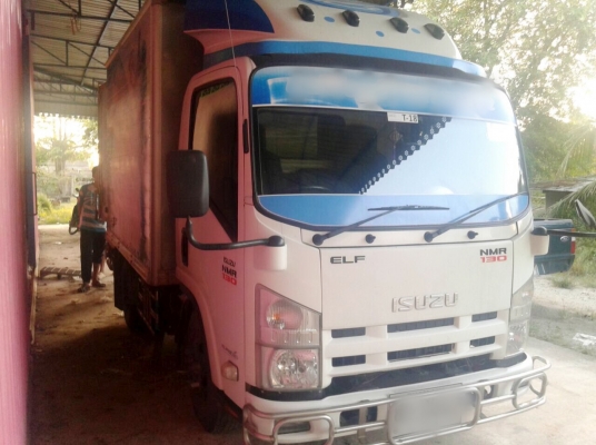 ขาย 6 ล้อ อีซูซุ  ตู้เปียก NMR 130 130  แรง สนใจติดต่อ 081-9420141  ,  081-5715326