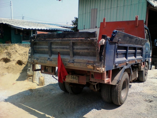 ขายสี่ล้อดรัมใส่เป็น6ล้อได้