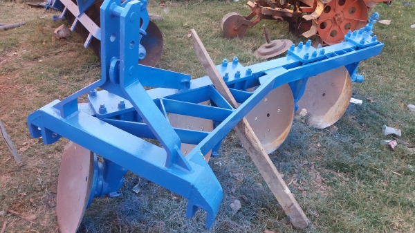 หางสี่ใส่รถไถฟอร์ด