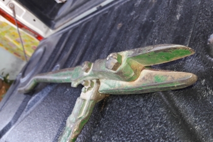 ขายกรรไกรตัดเหล็กแบน แหวน น๊อดงานเก่าสีเขียว ขายกรรไกรตัดเหล็กแบน แหวน น๊อดงานเก่าสีเขียว