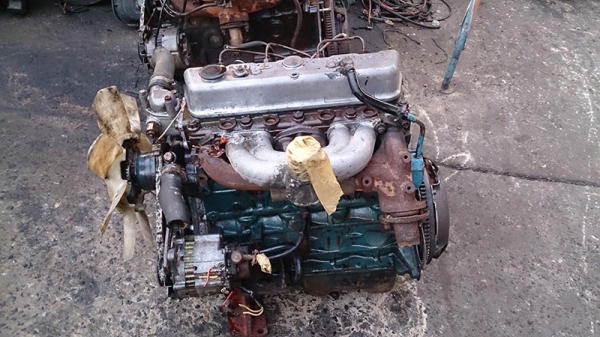 ขายเครื่องยนต์ดีเซล Nissan Sd23  13550 บาท