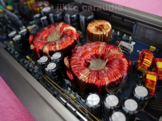 BOSTWICK Extreme EX-K2000.1 2,000W. RMS ตัวโชว์ โล๊ะ 7,770 by JIKKO