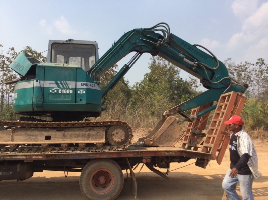 ขายคู่แบคโฮ+เทอร์เลอร์ 650,000