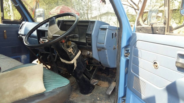 หกล้อ อีซูชุ NKR88ดั้ม3คิว สภาพดีสวยบางเดิมพร้อมใช้งาน ทะเบียนพร้อมโอน หกล้อ อีซูชุ NKR88ดั้ม3คิว สภาพดีสวยบางเดิมพร้อมใช้งาน ทะเบียนพร้อมโอน