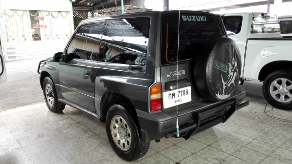 ซูซูกิวีทาร่า 3ประตู เกียร์ธรรมดา 4W รถบ้าน สวยเดิมๆ